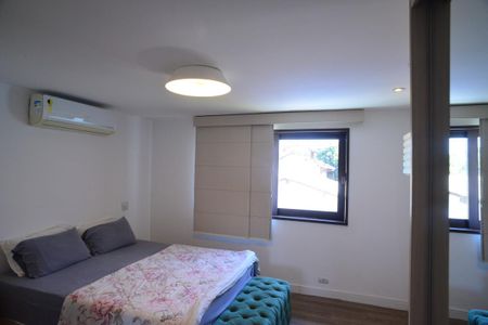 Casa de condomínio à venda com 675m², 4 quartos e 4 vagasSuíte 4