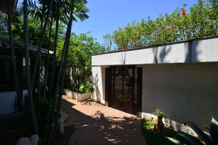 Casa de condomínio à venda com 675m², 4 quartos e 4 vagasGaragem