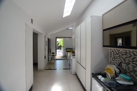 Casa de condomínio à venda com 675m², 4 quartos e 4 vagasÁrea de Serviço