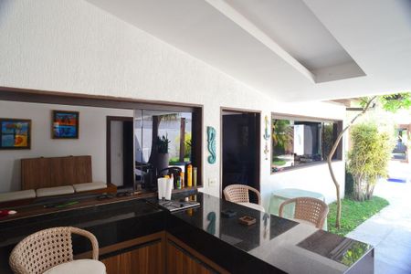 Casa de condomínio à venda com 675m², 4 quartos e 4 vagasÁrea comum - Churrasqueira