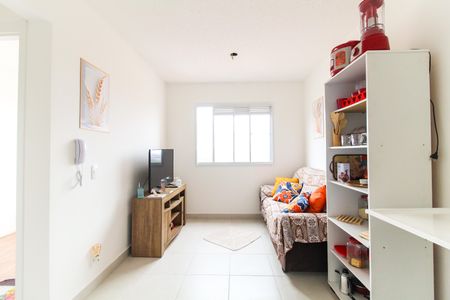 Sala/Cozinha de apartamento para alugar com 2 quartos, 33m² em Fazenda Aricanduva, São Paulo