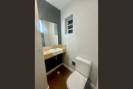 Casa à venda com 136m², 2 quartos e 1 vaga