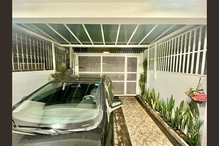 Casa à venda com 136m², 2 quartos e 1 vaga