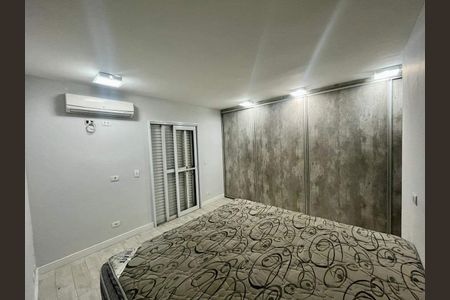 Casa à venda com 2 quartos, 136m² em Jardim das Acacias, São Paulo