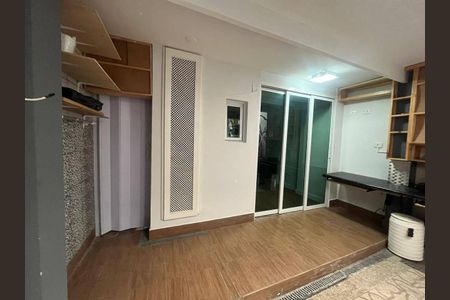 Casa à venda com 136m², 2 quartos e 1 vaga