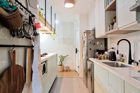 Apartamento à venda com 70m², 2 quartos e 1 vaga Apartamento à venda com 70m², 2 quartos e 1 vagaCozinha