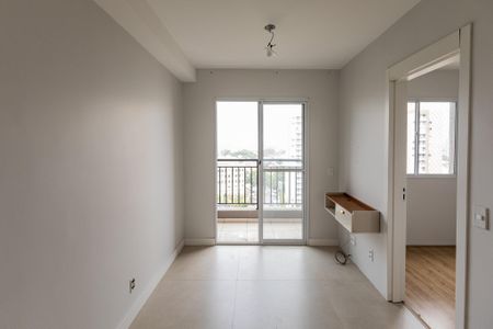 Sala de apartamento para alugar com 2 quartos, 38m² em Vila Isa, São Paulo
