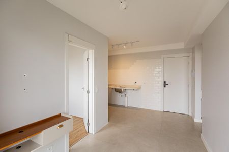 Sala de apartamento para alugar com 2 quartos, 38m² em Vila Isa, São Paulo