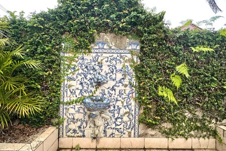 Casa à venda com 400m², 6 quartos e 2 vagas Casa à venda com 400m², 6 quartos e 2 vagasÁrea Externa