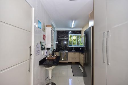 Apartamento à venda com 125m², 3 quartos e 2 vagasCozinha