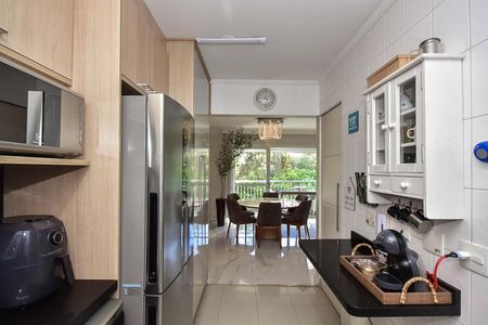 Apartamento à venda com 125m², 3 quartos e 2 vagasCozinha