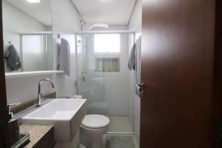 Apartamento para alugar com 120m², 3 quartos e 2 vagas Apartamento para alugar com 120m², 3 quartos e 2 vagasBanheiro Social