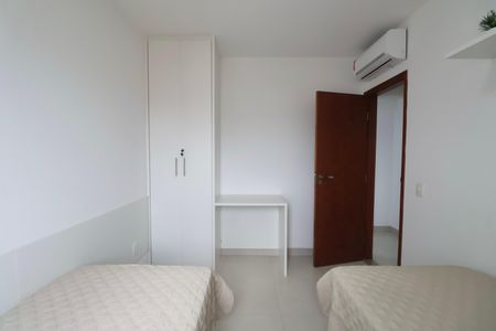 Apartamento para alugar com 120m², 3 quartos e 2 vagas Apartamento para alugar com 120m², 3 quartos e 2 vagasQuarto