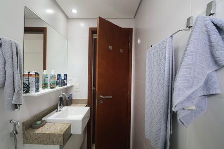 Apartamento para alugar com 120m², 3 quartos e 2 vagas Apartamento para alugar com 120m², 3 quartos e 2 vagasBanheiro Suíte