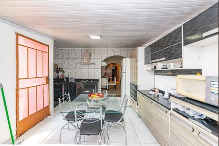 Casa à venda com 390m², 3 quartos e 3 vagasCozinha