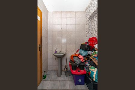 Casa à venda com 390m², 3 quartos e 3 vagasBanheiro de serviço