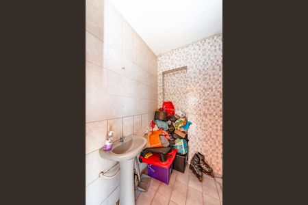 Casa à venda com 390m², 3 quartos e 3 vagasBanheiro de serviço