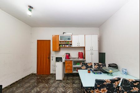 Casa à venda com 390m², 3 quartos e 3 vagasSala 2