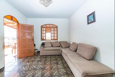 Casa à venda com 390m², 3 quartos e 3 vagasSala 1