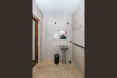 Casa à venda com 390m², 3 quartos e 3 vagasBanheiro da Suíte 1