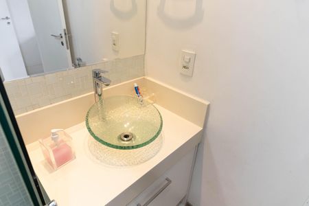 Apartamento à venda com 86m², 2 quartos e 2 vagasBanheiro da Suíte