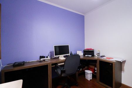 Casa à venda com 220m², 4 quartos e 3 vagasQuarto 2