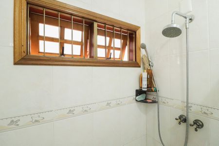 Casa à venda com 220m², 4 quartos e 3 vagasBanheiro da Suíte