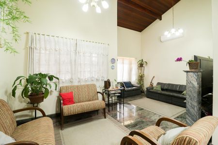 Sala de casa à venda com 4 quartos, 220m² em Jardim do Colegio (zona Norte), São Paulo
