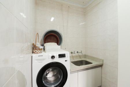 Casa à venda com 220m², 4 quartos e 3 vagasÁrea de Serviço