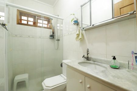 Casa à venda com 220m², 4 quartos e 3 vagasBanheiro da Suíte