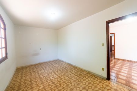 Quarto 1 de casa para alugar com 4 quartos, 315m² em Boa Vista, Belo Horizonte