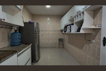 Casa de condomínio à venda com 231m², 3 quartos e 4 vagasCozinha