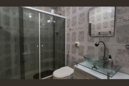 Casa de condomínio à venda com 231m², 3 quartos e 4 vagasBanheiro Social