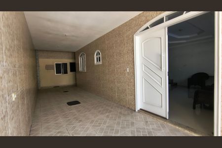 Casa de condomínio à venda com 231m², 3 quartos e 4 vagasQuintal
