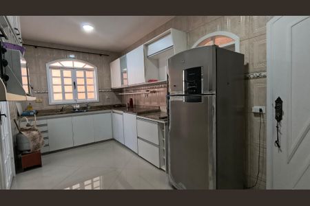 Casa de condomínio à venda com 231m², 3 quartos e 4 vagasCozinha