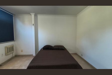 Casa de condomínio à venda com 231m², 3 quartos e 4 vagasQuarto 2