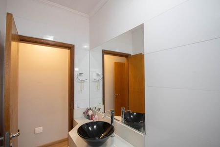 Casa para alugar com 350m², 3 quartos e 4 vagas Casa para alugar com 350m², 3 quartos e 4 vagasBanheiro da Suíte 3