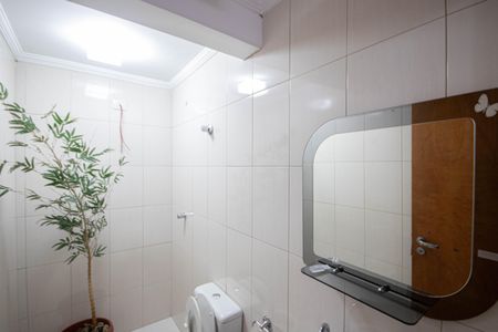 Casa para alugar com 350m², 3 quartos e 4 vagas Casa para alugar com 350m², 3 quartos e 4 vagasBanheiro de Serviço