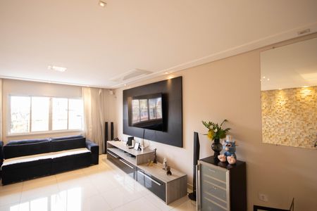 Casa para alugar com 350m², 3 quartos e 4 vagas Casa para alugar com 350m², 3 quartos e 4 vagasSala