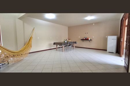 Casa para alugar com 396m², 5 quartos e 4 vagas Casa para alugar com 396m², 5 quartos e 4 vagasÁrea Gourmet