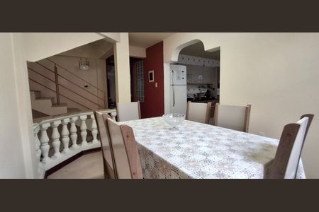 Casa para alugar com 396m², 5 quartos e 4 vagas Casa para alugar com 396m², 5 quartos e 4 vagasSala de jantar