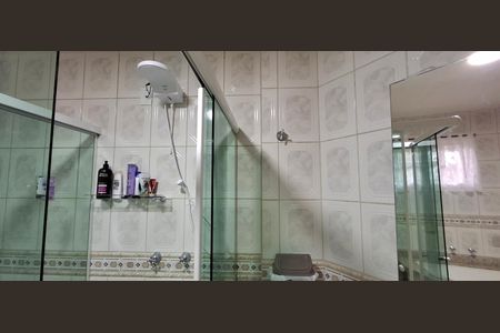 Casa para alugar com 396m², 5 quartos e 4 vagas Casa para alugar com 396m², 5 quartos e 4 vagasBanheiro da Suíte