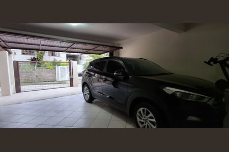 Casa para alugar com 396m², 5 quartos e 4 vagas Casa para alugar com 396m², 5 quartos e 4 vagasGaragem