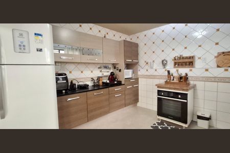 Casa para alugar com 396m², 5 quartos e 4 vagas Casa para alugar com 396m², 5 quartos e 4 vagasCozinha