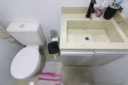 Apartamento à venda com 78m², 3 quartos e 2 vagasBanheiro Social