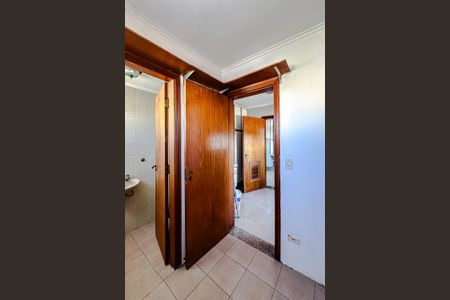 Apartamento à venda com 140m², 3 quartos e 2 vagas Apartamento à venda com 140m², 3 quartos e 2 vagasQuarto de Serviço