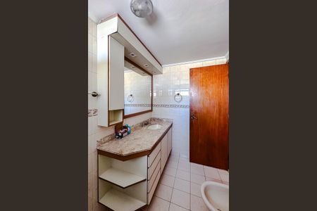 Apartamento à venda com 140m², 3 quartos e 2 vagas Apartamento à venda com 140m², 3 quartos e 2 vagasBanheiro
