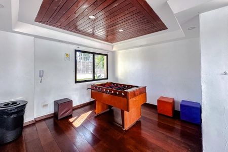 Apartamento à venda com 140m², 3 quartos e 2 vagas Apartamento à venda com 140m², 3 quartos e 2 vagasSala de Jogos