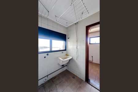 Apartamento à venda com 140m², 3 quartos e 2 vagas Apartamento à venda com 140m², 3 quartos e 2 vagasÁrea de Serviço