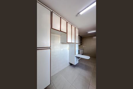 Apartamento à venda com 140m², 3 quartos e 2 vagas Apartamento à venda com 140m², 3 quartos e 2 vagasCozinha